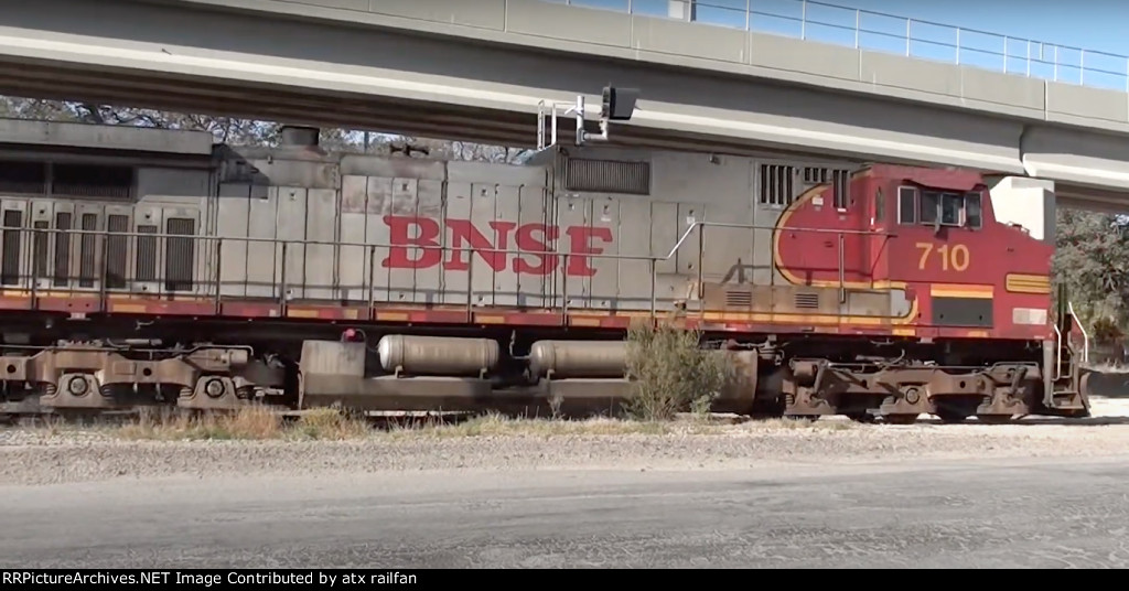 BNSF 710